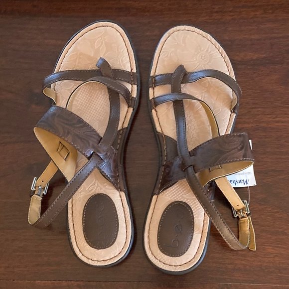 BNWT b•ø•c by Børn Tooled Vegan Leather Sandals 9M - Picture 7 of 7